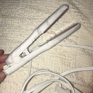 FOXYBAE Mini Straightener